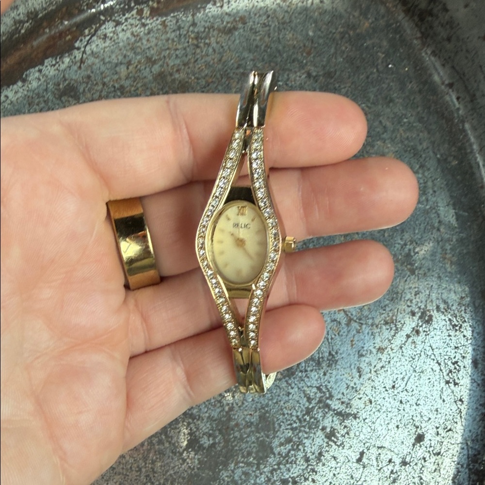 Ladies RELIC by Fossil Gold Tone Crystal Accent Petite Bracelet Watch, ZR33717